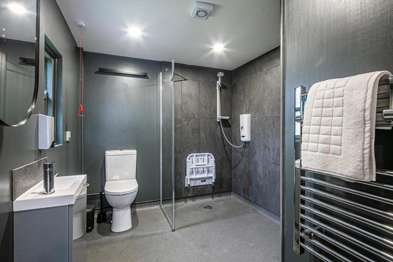 The Coach House At Dovedale Manor Holiday home *