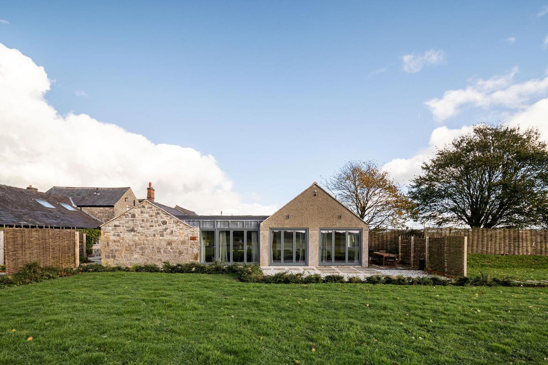 The Coach House At Dovedale Manor Holiday home *
